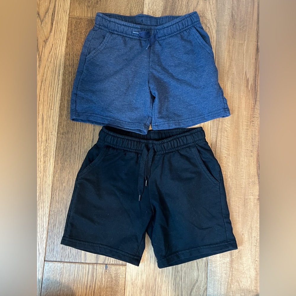 Lot of 2 Boys Cat and Jack Shorts; Size XS (4/5)